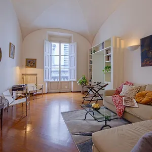Apartment Lungarno Prestige - Residenza Nobiliare Florence